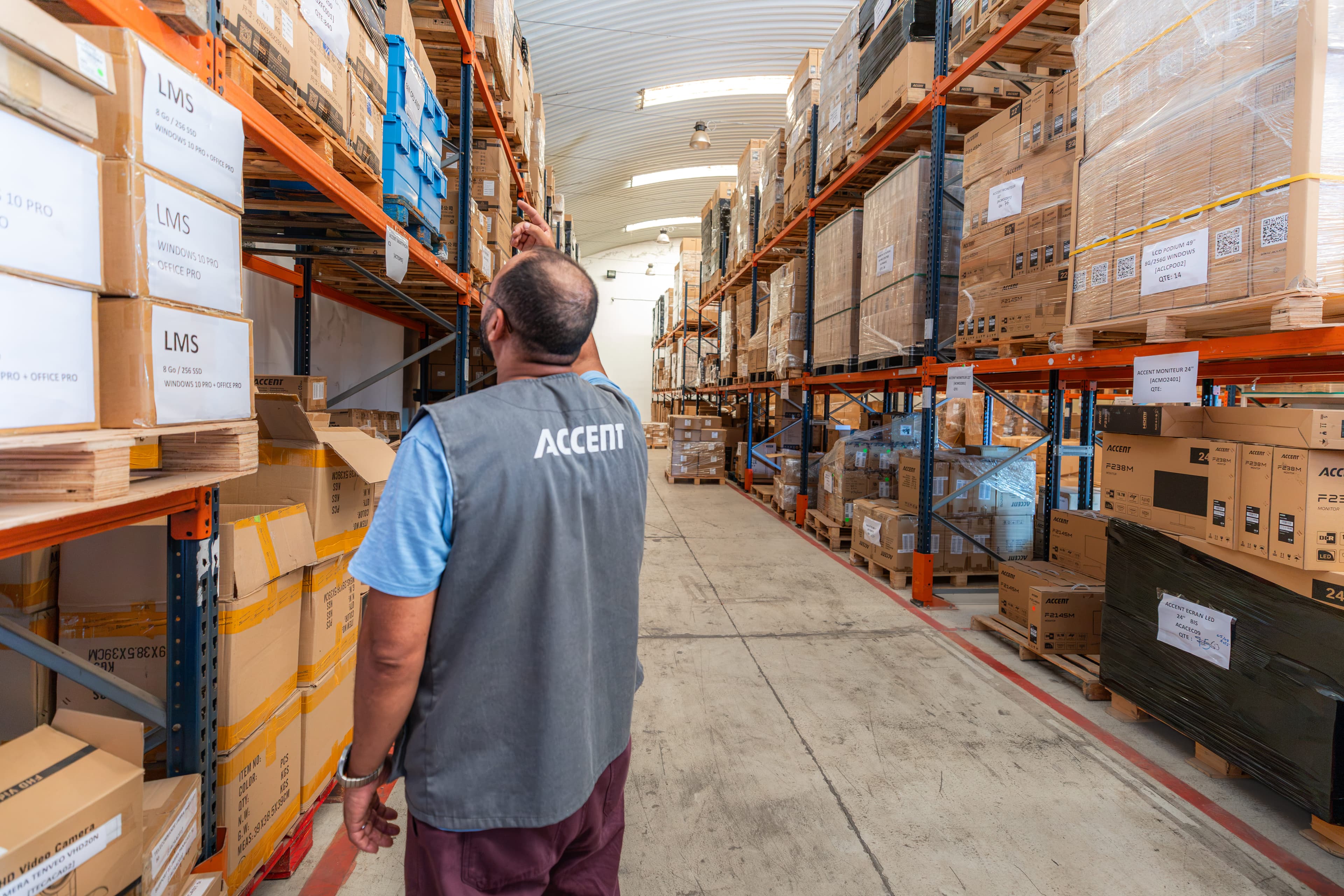 Entrepôt DBM Maroc, stock de pièces et d'équipements des quatre marques
